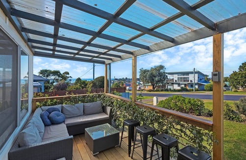 Eden Cottage | Bungo Beach House: 4 bedroom pet friendly