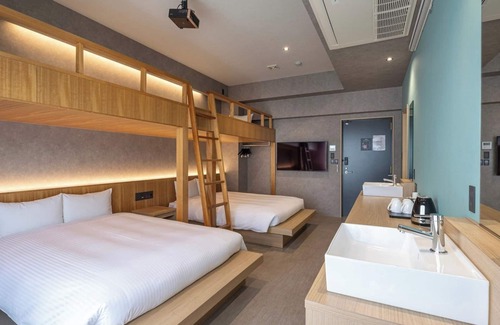 Maejima Hotel | Bunk Bedroom 4 beds | Room only/Naha Okinawa