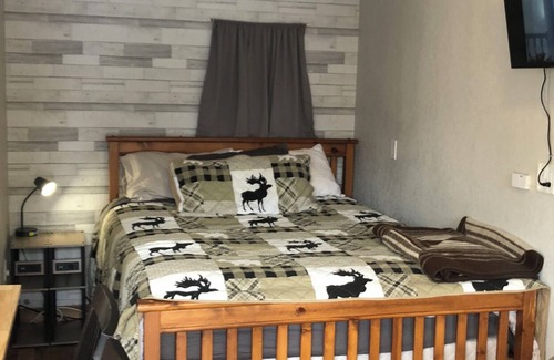 Okanagan-Similkameen House | Bunk house Cabin