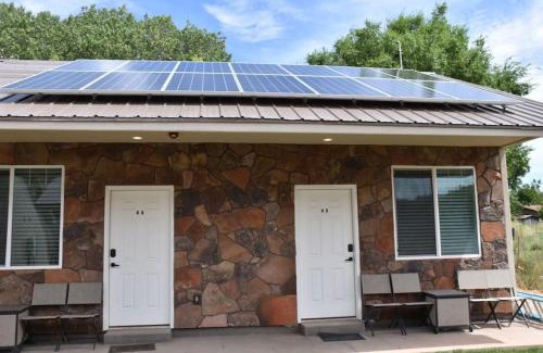 La Verkin House | Bunkhouse 1B Sleeps 4