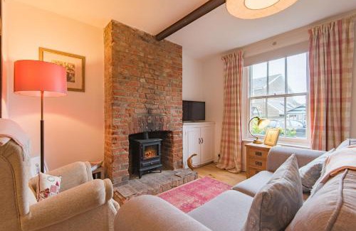Hythe House | Bunny Cottage by Bloom Stays