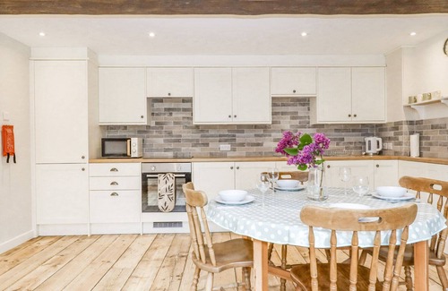Northlew House | BUNTS BARN, family friendly, character holiday cottage in Hatherleigh