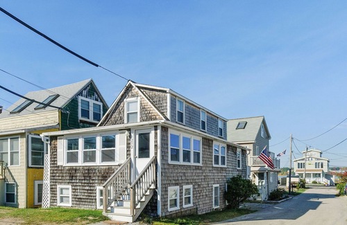 Wells Beach House | Buoy Beach House Wells