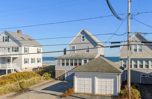 Wells Beach House | Buoy Beach House Wells