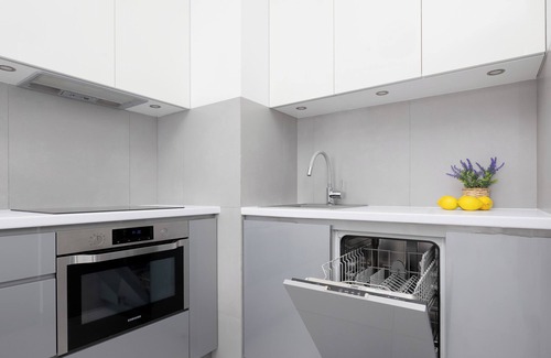 Wola Apartment | Burakowska 16 Apartment by Renters