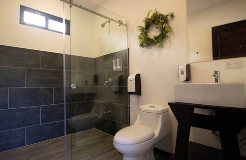 Quebrada Grande Cabin | Burbi Lake Lodge Monteverde