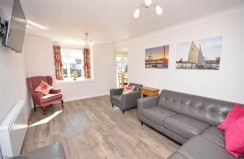 Wroxham House | Bure Banks in the heart of Wroxham