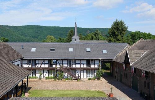 Blens Apartment | Burg Blens
