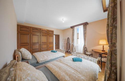 Chambolle-Musigny House | Burgundian house near vines and Beaune