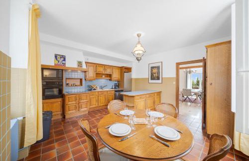 Chambolle-Musigny House | Burgundian house near vines and Beaune