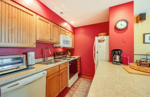 East Burke Condo | Burke Mountain Vacation Rental: Ski-In/Ski-Out!