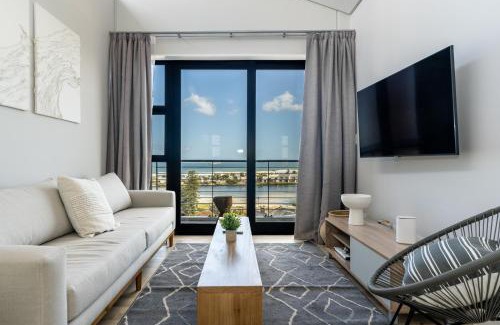 Milnerton Apartment | Burmeister 607 - Top Floor Corner 2 Bedroom Apartment with Sea and Lagoon Views - Onsite Parking