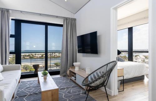 Milnerton Apartment | Burmeister 607 - Top Floor Corner 2 Bedroom Apartment with Sea and Lagoon Views - Onsite Parking