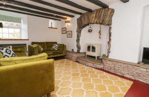 Lindale House | Burnbank Cottage