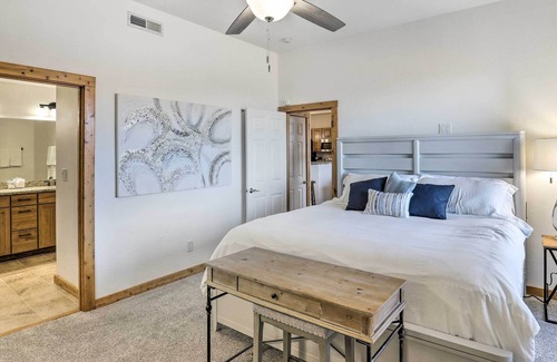 Mountain Air Condo | Burnsville Condo: Furnished Balcony w/ Views!