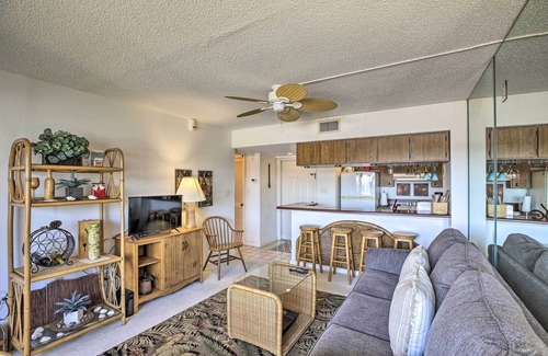 Burnt Store Marina Condo | Burnt Store Marina Condo: Boat, Swim, Golf!