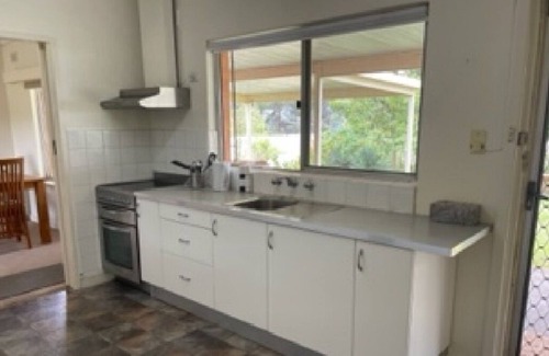 Hanson Other | Burra FarmhousenComfortable 3 bedroom home situated between Burra and Clare.