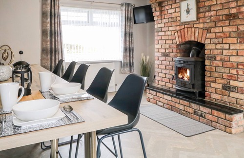Coleraine House | BURRENMORE RETREAT, family friendly, with open fire in Castlerock