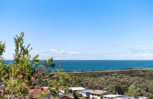 Burrill Lake House | Burrill Lake Views - an inexpensive lake house for a family holiday