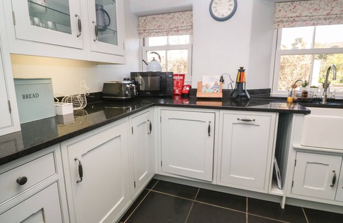 Tywardreath Cottage | Burrow House