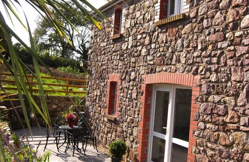 Crynant House | Burry Farm Cottage