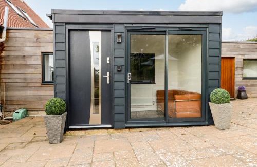 Bridport House | Burton Bay