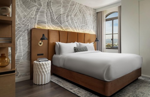 Pico - Robertson Hotel | Burton House, Beverly Hills, A Tribute Portfolio Hotel