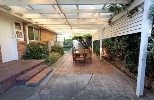 Burwood House | Burwood Quiet Central Stay