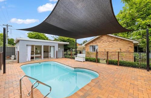 Burwood House | Burwood Quiet Central Stay