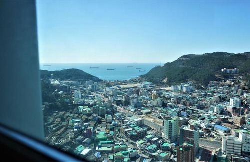 Yeongdo Apartment | Busan house in Taejongdae