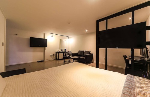 Dongnae District Hotel | Busan Oncheonjang JS