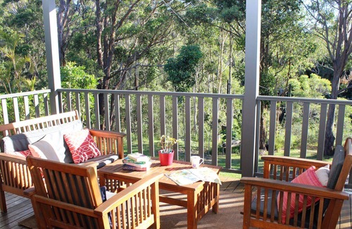 Elizabeth Beach House | Bush 2 Beach - Byo linen