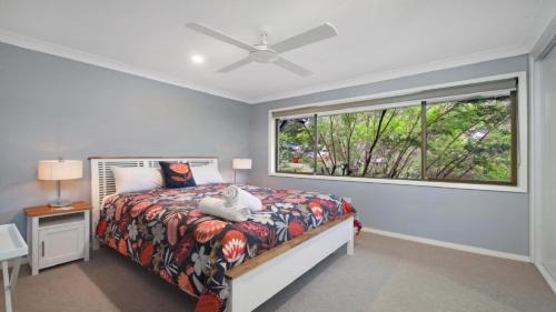 Macmasters Beach House | Bush Beach Hideaway Pet Friendly , Wifi Accom Holidays