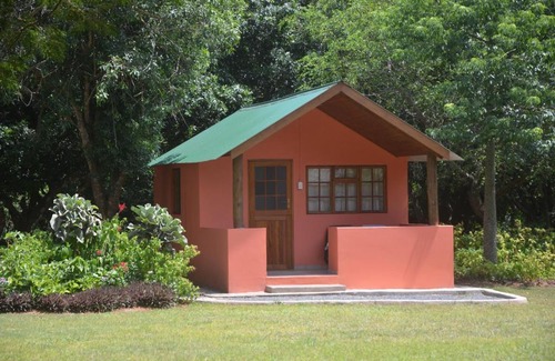 Hluhluwe Cabin | Bushbaby Lodge & Camping