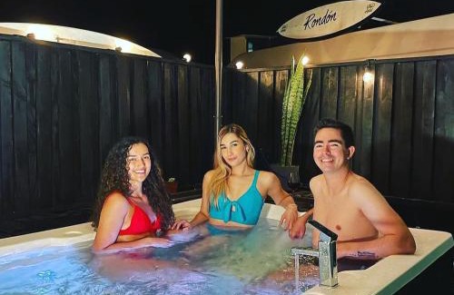 Puerto Viejo de Talamanca Hotel | BusHotel Puerto Viejo with private Hot Tube very close to town