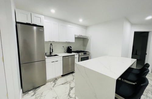 Bushwick House | Bushwick Brooklyn Bedroom & Private Bath