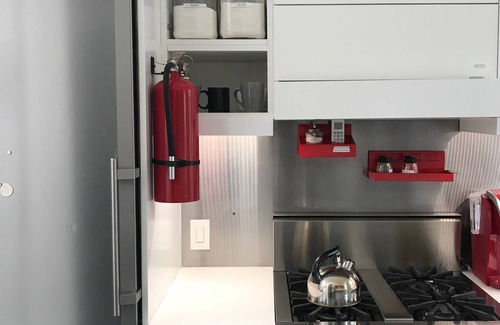 Bushwick Apartment | BUSHWICK DREAM 2BR-DESIGN+KITCHEN+COLOR+MODERN+LIGHT. A place to enjoy yourself!