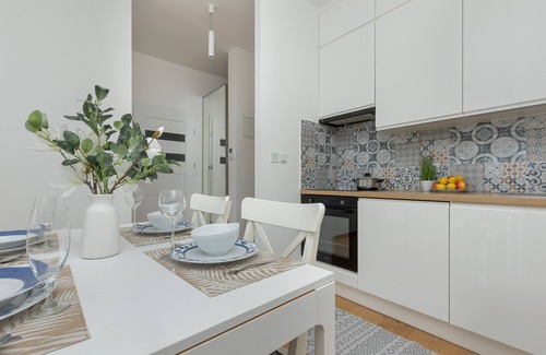 Wlochy Apartment | Business Apartment PKP by Renters