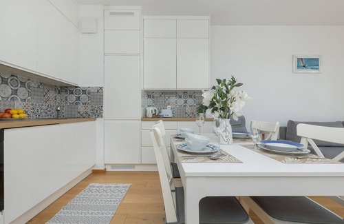 Wlochy Apartment | Business Apartment PKP by Renters