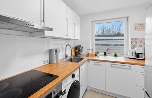 Oberkochen Apartment | Business Travel Dream 2BR 5p | balcony, washer-dryer