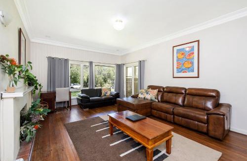 Busselton House | Busselton River Cottage with WiFi
