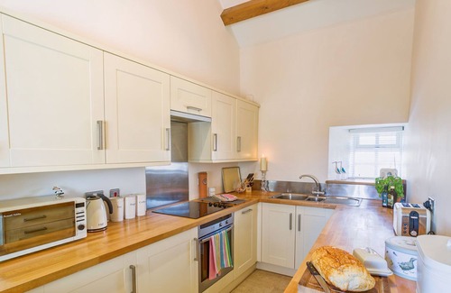 Llanfaethlu Apartment | Buttercup - a coastal that sleeps 4 guests in 2 bedrooms