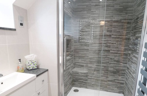 Castleton Cottage | Buttercup Cottage