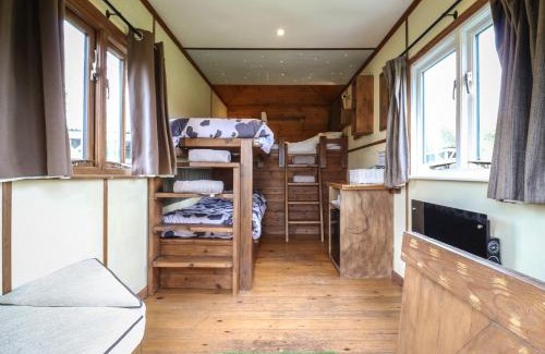 Woodbridge House | Buttercup Cow Shed 3