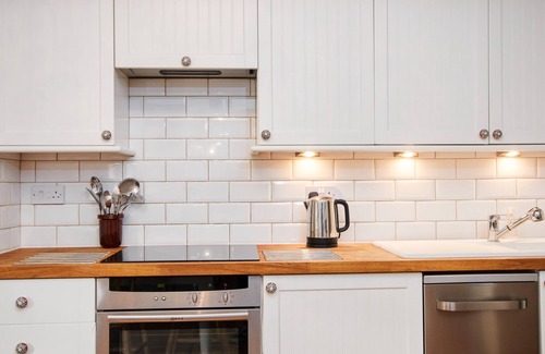 Bakewell Cottage | BUTTERCUP DOWN, pet friendly, character holiday cottage in Bakewell