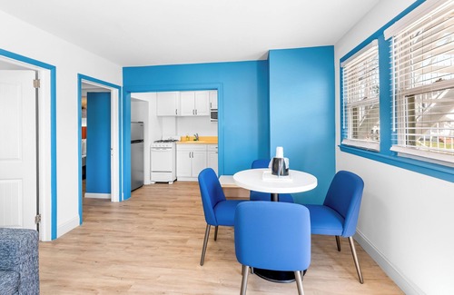 Wildwood Crest Hotel | Buttercup Suites