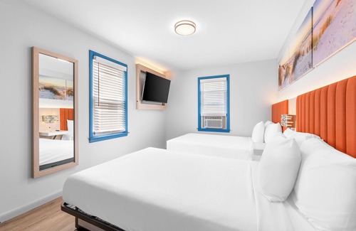 Wildwood Crest Hotel | Buttercup Suites