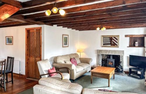 Tideswell House | Butterfield Cottage