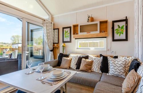 Holywell House | Butterfly