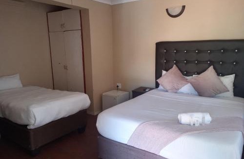Phalaborwa House | Butterflytree Guesthouse